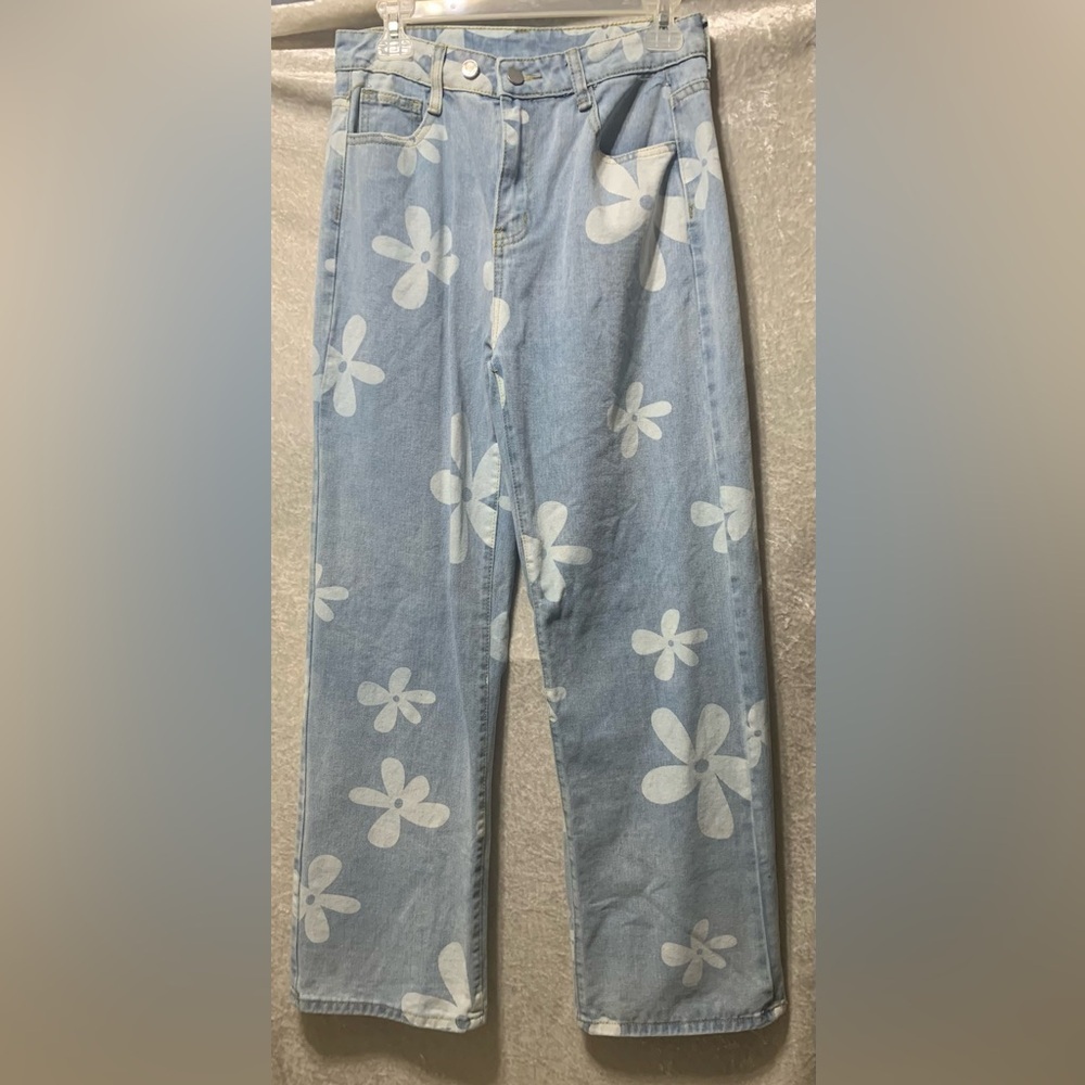 Shein Bold Daisy Relaxed Fit Wide Leg Denim Jean size 6 Medium
